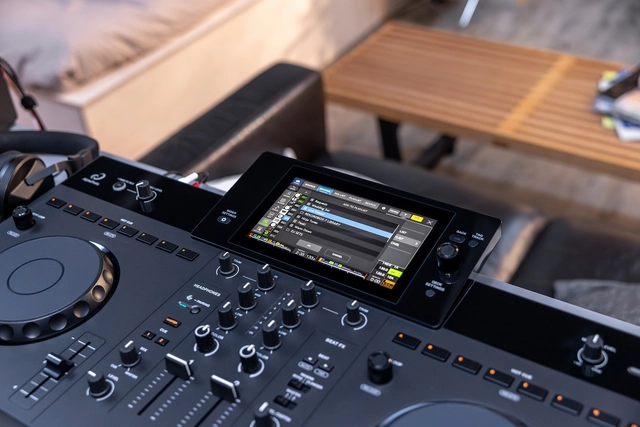 AlphaTheta XDJ-AN All in One Rekordbox System 