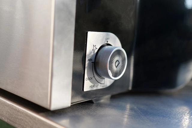 Delivita Flow Dual-Fuel Pizza Oven Very Black 