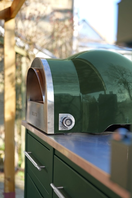 Delivita Flow Dual-Fuel Pizza Oven British Racing Green 