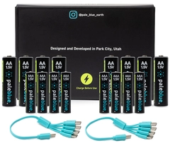 Pale Blue Voyager Sustainability Kit 8xAA/8xAAA, USB-C to 4x USB-C