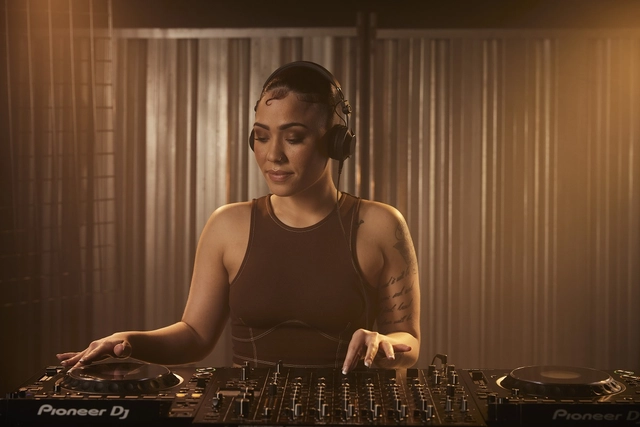 Pioneer DJ HDJ-CX DJ Headphones 