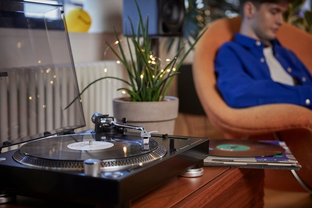 Pioneer DJ PLX-500-K Direct Drive Turntable - Black 