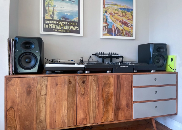 Pioneer DJ VM-80 8" Monitor Speakers, Singular 