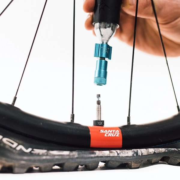 Peaty's Holeshot CO2 Tyre Inflator MTB (25g) - Slate 