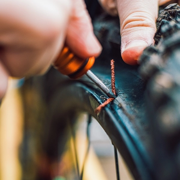 Peaty's Holeshot Tubeless Punc. Plug Kit Black 