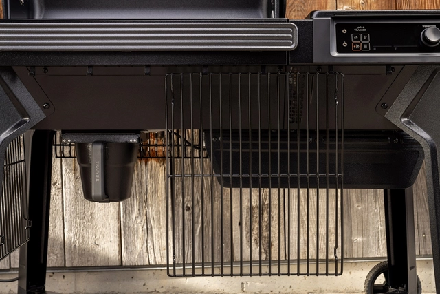 Traeger Woodridge 