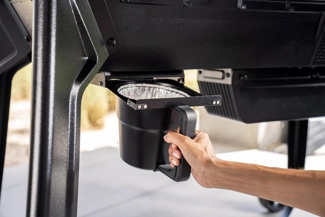 Traeger Woodridge 