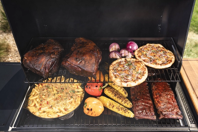 Traeger Woodridge Pro 
